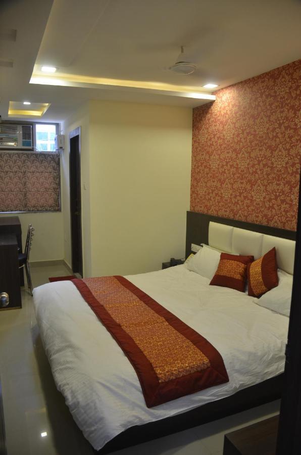 Hotel Krishna Galaxy Kanpur Exterior foto